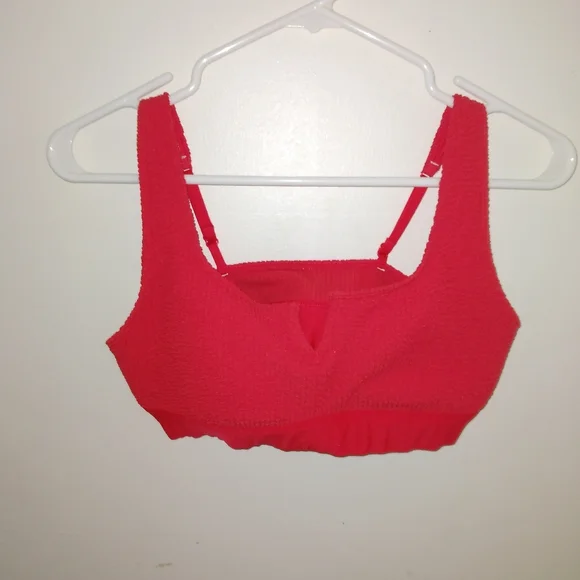 Pink sports bra ultimate lightly lined size M - Picture 2 of 7